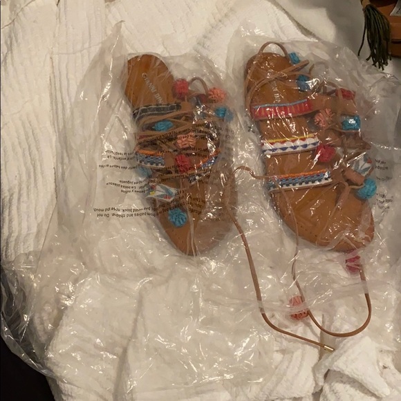 Gianni Bini colorful ankle strap sandal - Picture 2 of 7